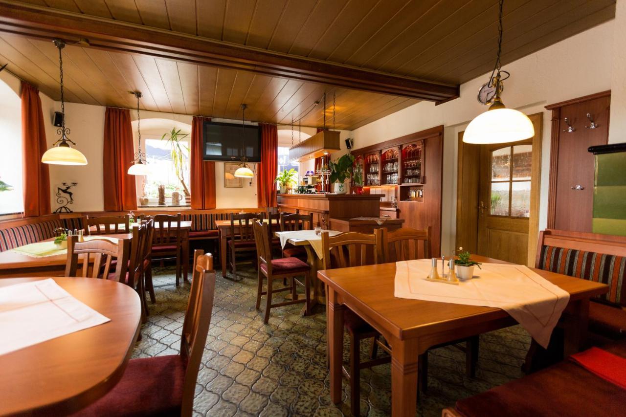 Gasthof Zum Goldenen Hirschen Hotel Geroldsgrun Ngoại thất bức ảnh